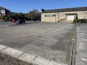 Photo 1- click for photo gallery